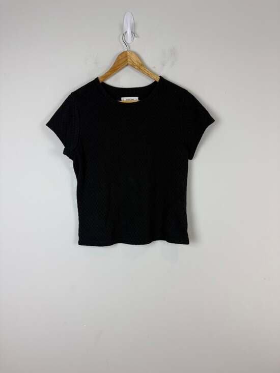 Everlane Tops - Everlane Black Short Sleeve Textured Crew Tee
